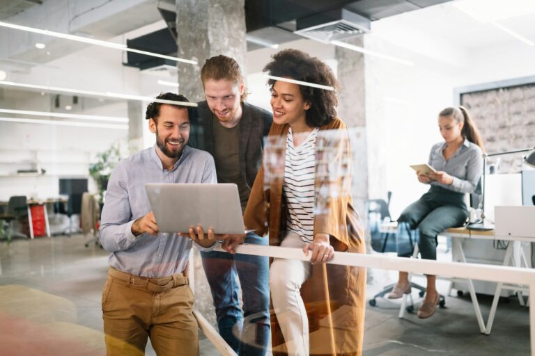 Réduisez vos coûts et votre empreinte numérique grâce au lean management IT